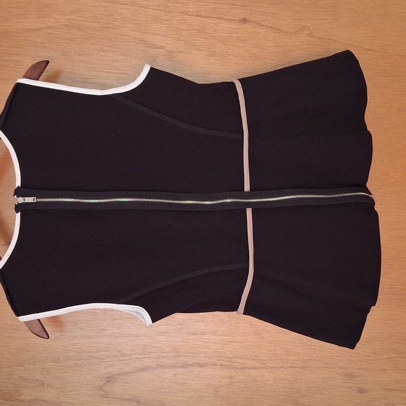 DKNY Black Fitted Peplum Blouse - Picture 3 of 4